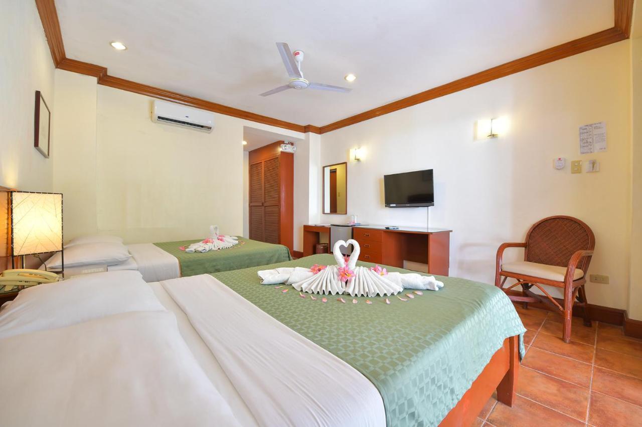 Hey Jude Resort Hotel Balabag  Bagian luar foto