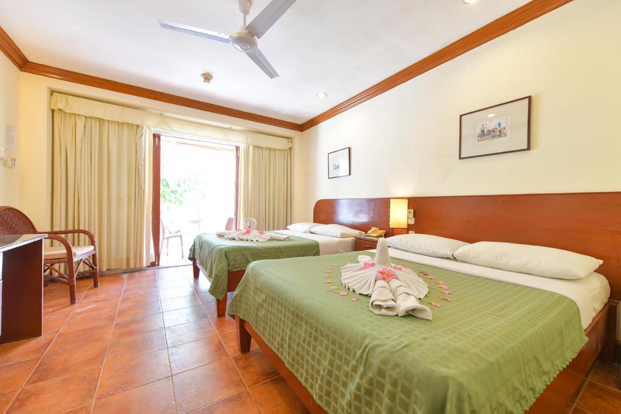 Hey Jude Resort Hotel Balabag  Bagian luar foto