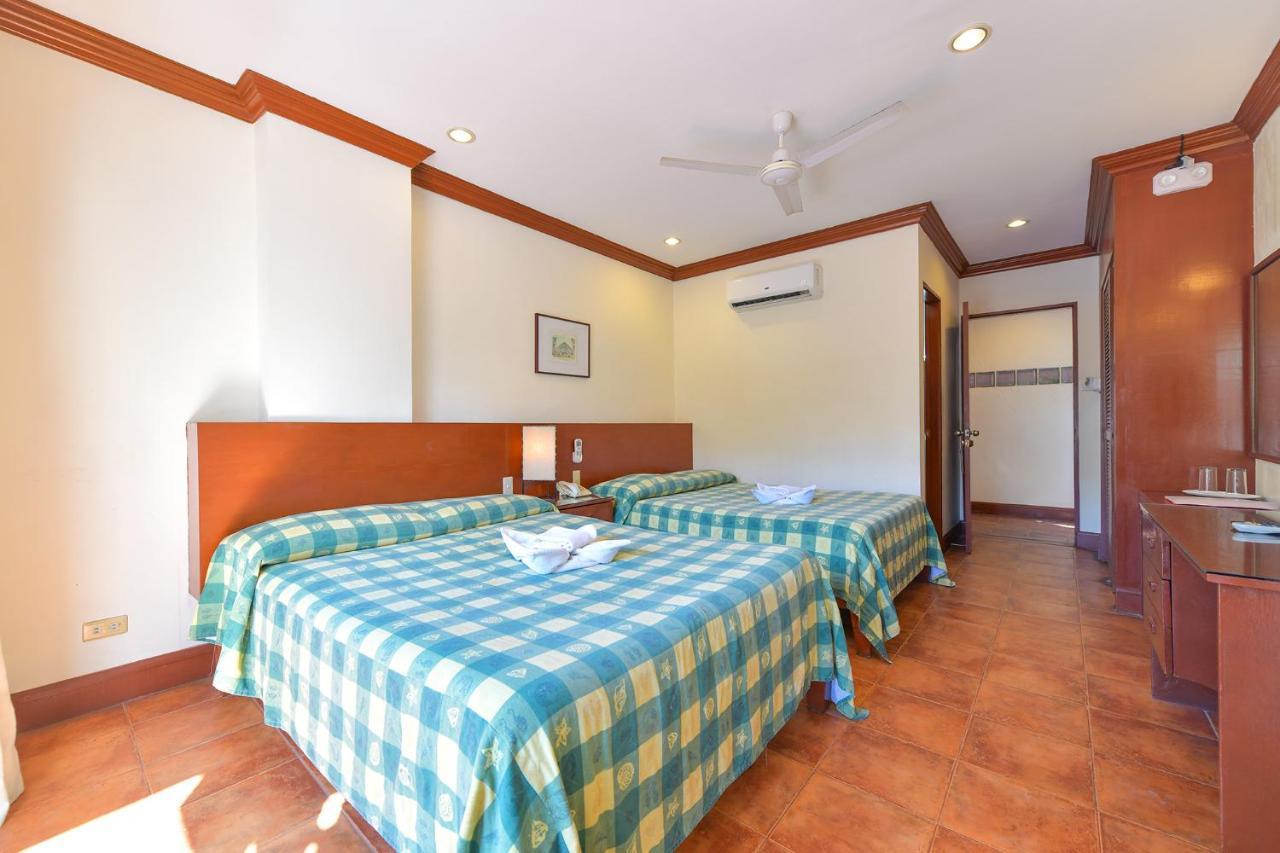 Hey Jude Resort Hotel Balabag  Bagian luar foto