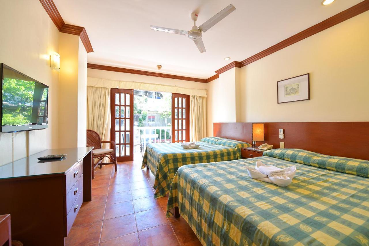Hey Jude Resort Hotel Balabag  Bagian luar foto